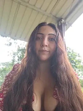 Snapshot of VickyHoult chatting on May 24, 2026, 8:58 pm VickyHoult online show from May 24, 2026, 8:58 pm
