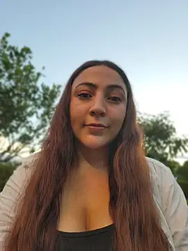 Snapshot of VickyHoult chatting on June 20, 2026, 10:56 pm VickyHoult online show from June 20, 2026, 10:56 pm