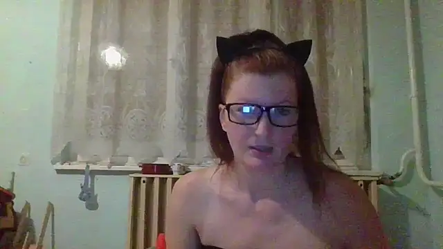 Analimado18 online show from October 16, 2025, 8:10 pm