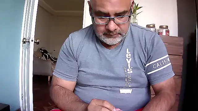 PhillDrake11 online show from May 29, 2026, 3:43 pm