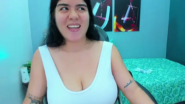 pearl weet online show from February 22, 2025, 5:46 pm