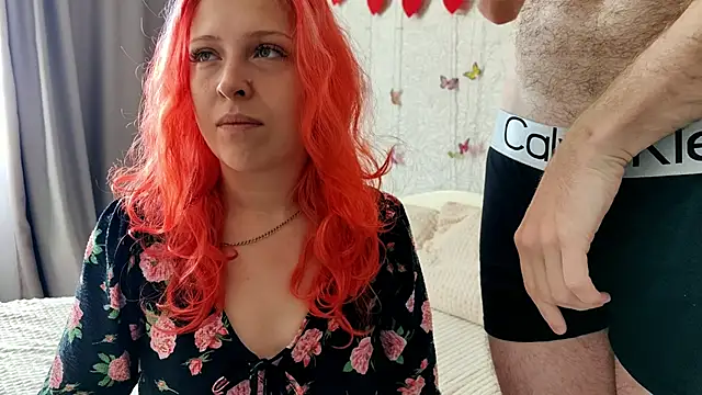 GenrikhBecca online show from September 17, 2025, 6:48 am