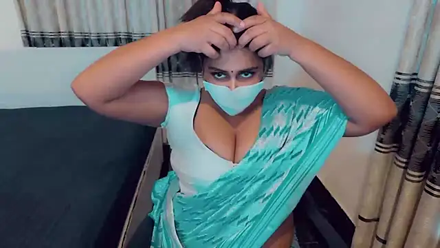 Snapshot of SonY_CaM chatting on July 3, 2026, 10:10 am SonY CaM online show from July 3, 2026, 10:10 am