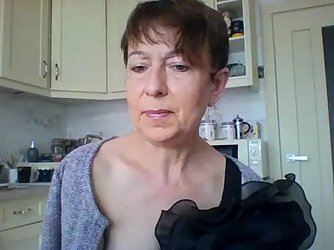 Snapshot of SwettyViktory chatting on March 9, 2025, 10:08 am SwettyViktory online show from March 9, 2025, 10:08 am