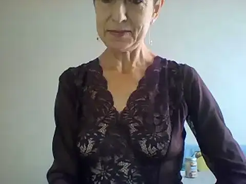 Snapshot of SwettyViktory chatting on January 12, 2026, 9:03 am SwettyViktory online show from January 12, 2026, 9:03 am