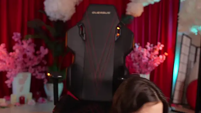 KittyCaitlin online show from March 1, 2025, 11:47 pm