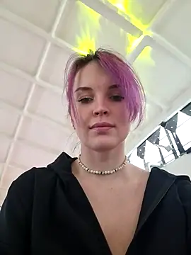 LazyTanukii online show from January 22, 2025, 4:23 am