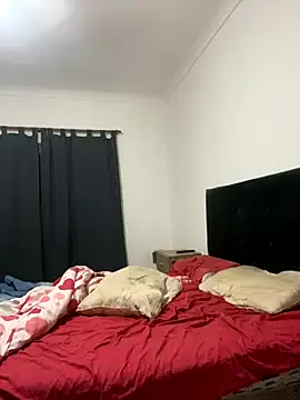 carlos01172011 online show from December 17, 2025, 12:00 pm