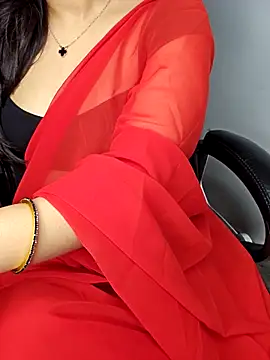 Snapshot of aliyaah_singh chatting on September 17, 2025, 5:47 pm aliyaah singh online show from September 17, 2025, 5:47 pm