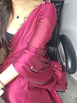 Snapshot of aliyaah_singh chatting on May 21, 2026, 6:15 pm aliyaah singh online show from May 21, 2026, 6:15 pm