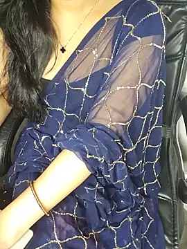 Snapshot of aliyaah_singh chatting on June 15, 2026, 6:10 pm aliyaah singh online show from June 15, 2026, 6:10 pm