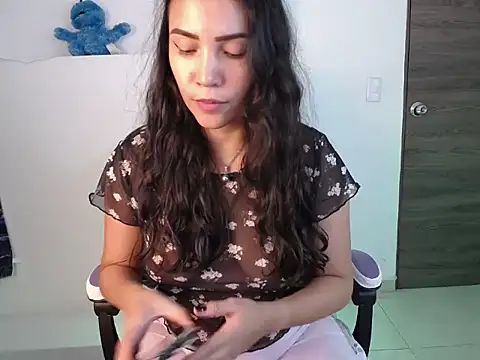 cutie and slutty online show from October 11, 2025, 4:01 am