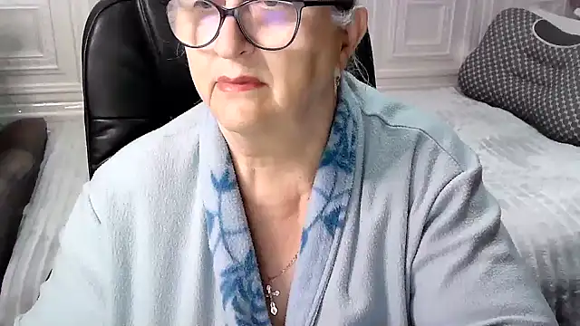 Snapshot of LolkaAlyss chatting on April 28, 2026, 9:31 pm LolkaAlyss online show from April 28, 2026, 9:31 pm