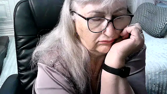 Snapshot of LolkaAlyss chatting on May 25, 2026, 4:18 am LolkaAlyss online show from May 25, 2026, 4:18 am