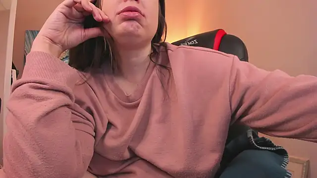 BattyMoll online show from February 24, 2025, 2:19 am