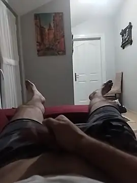 Snapshot of Aykut1990 chatting on November 25, 2025, 5:24 pm Aykut1990 online show from November 25, 2025, 5:24 pm