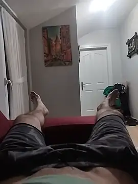 Snapshot of Aykut1990 chatting on December 16, 2025, 4:12 pm Aykut1990 online show from December 16, 2025, 4:12 pm