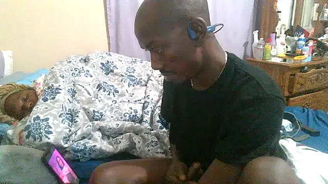 Snapshot of RinsingWood84 chatting on April 29, 2026, 9:35 am RinsingWood84 online show from April 29, 2026, 9:35 am