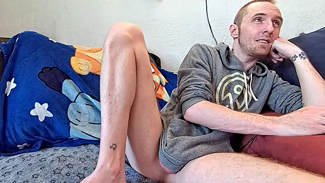 pyrowuff online show from February 2, 2025, 4:22 pm