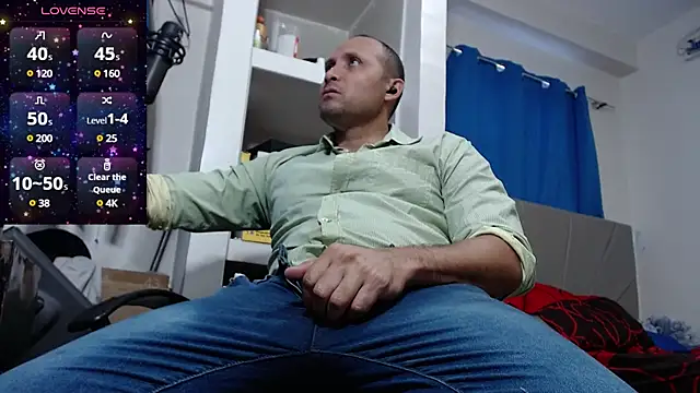 Snapshot of lewislamxxx_hot chatting on January 10, 2025, 6:38 pm lewislamxxx hot online show from January 10, 2025, 6:38 pm