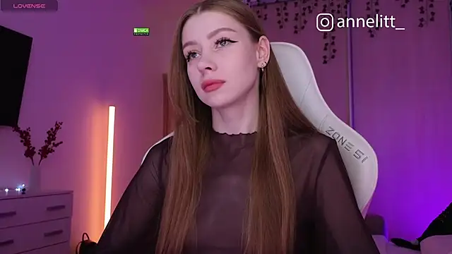 Annelitt online show from December 19, 2025, 9:22 pm