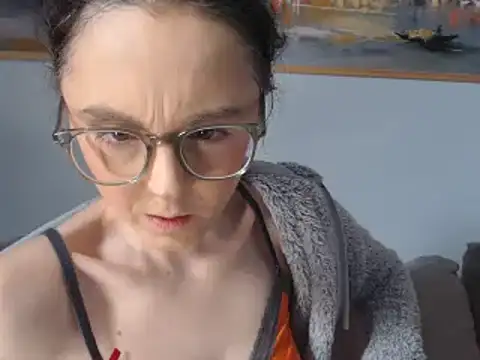 cleophee online show from March 15, 2025, 10:46 am