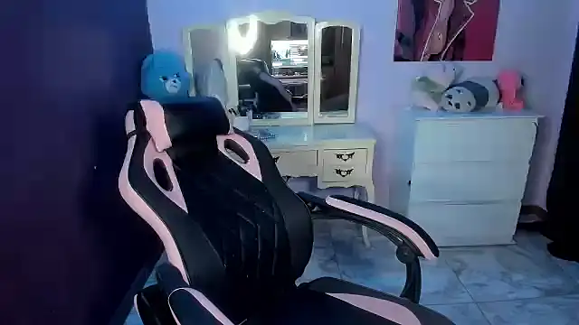 Tokyoseis online show from September 12, 2025, 3:06 am