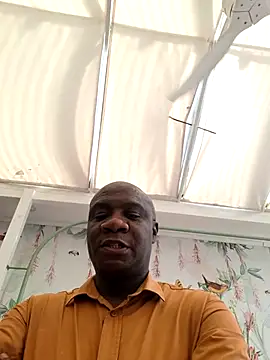 Snapshot of DeBongz4242 chatting on September 16, 2025, 12:06 pm DeBongz4242 online show from September 16, 2025, 12:06 pm