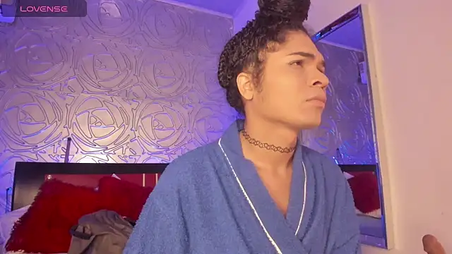 vennus1  online show from February 19, 2025, 2:01 pm