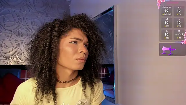 vennus1  online show from November 5, 2025, 3:06 am