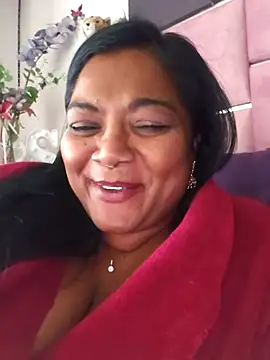 Snapshot of IndianDelia chatting on April 23, 2026, 1:13 pm IndianDelia online show from April 23, 2026, 1:13 pm
