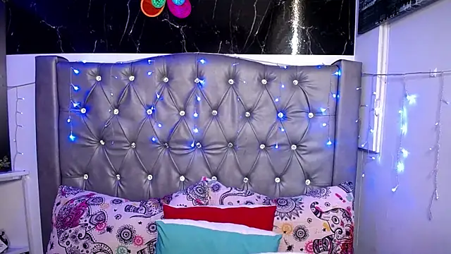 LAILAGUMMY online show from January 22, 2025, 2:24 pm