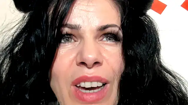 Sweet-Alice online show from March 18, 2025, 6:14 am