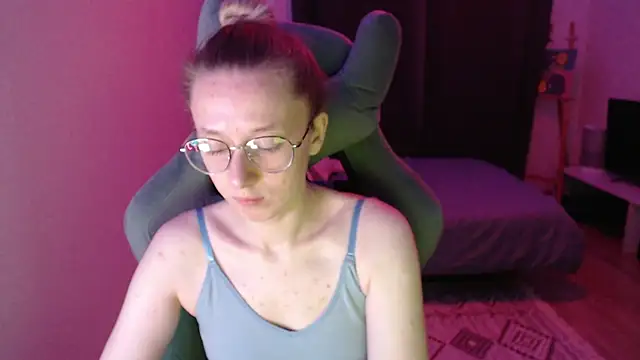 AnabelFrel online show from September 14, 2025, 12:21 am