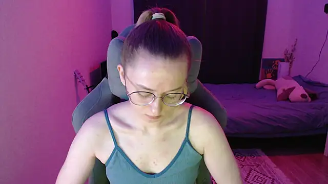 AnabelFrel online show from February 5, 2026, 1:21 am