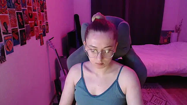 AnabelFrel online show from March 26, 2026, 12:06 am