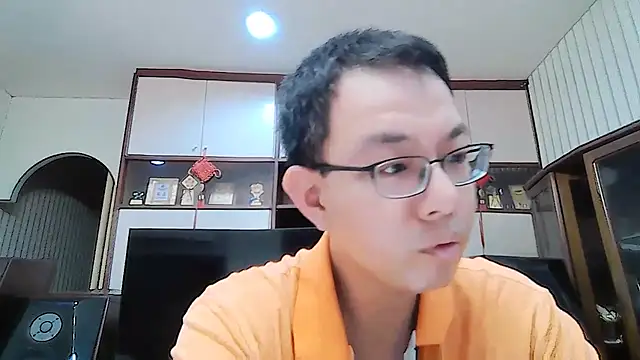Snapshot of poter77112 chatting on July 19, 2026, 2:32 pm poter77112 online show from July 19, 2026, 2:32 pm