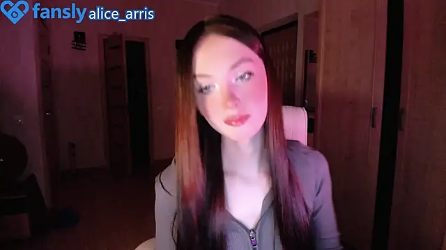 Alice  Aris online show from October 23, 2025, 7:23 pm