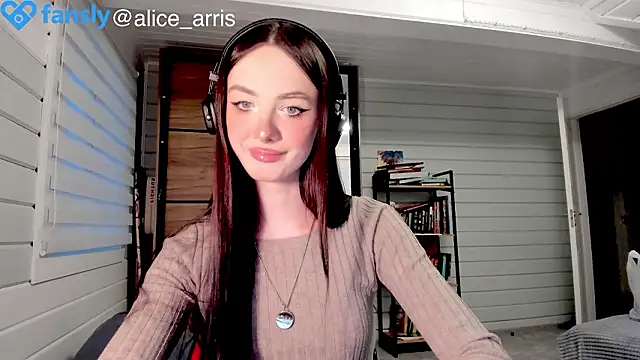 Alice  Aris online show from February 26, 2026, 3:11 pm