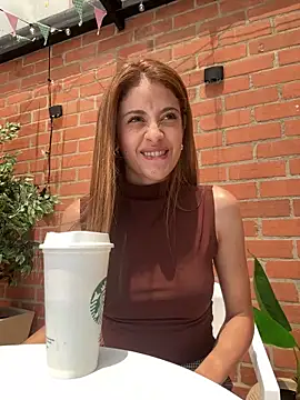 alana15 online show from April 19, 2026, 6:10 pm