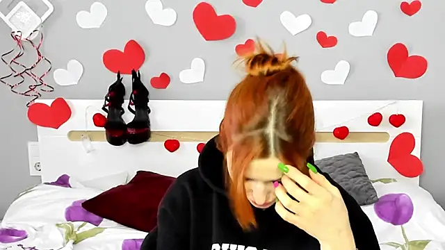 Snapshot of Red_Fairy_ chatting on February 9, 2025, 12:52 pm Red Fairy online show from February 9, 2025, 12:52 pm