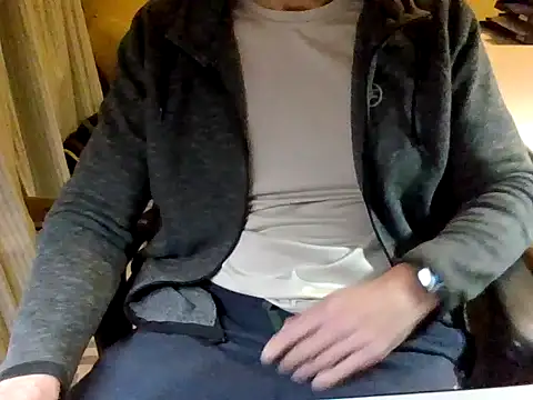 Snapshot of mariohurt101 chatting on July 20, 2026, 8:55 pm mariohurt101 online show from July 20, 2026, 8:55 pm