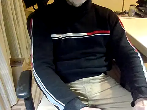 Snapshot of mariohurt101 chatting on July 22, 2026, 9:17 pm mariohurt101 online show from July 22, 2026, 9:17 pm