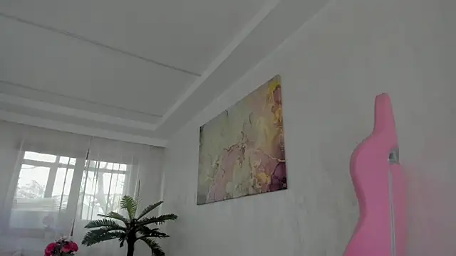 TiffanyHouston  online show from December 5, 2025, 7:06 am