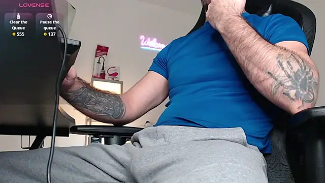 Snapshot of marioslim chatting on March 9, 2026, 8:51 am marioslim online show from March 9, 2026, 8:51 am