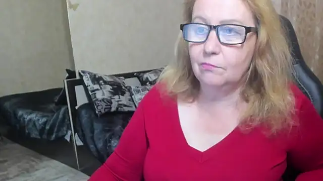 Frau Marta online show from October 17, 2025, 12:08 pm