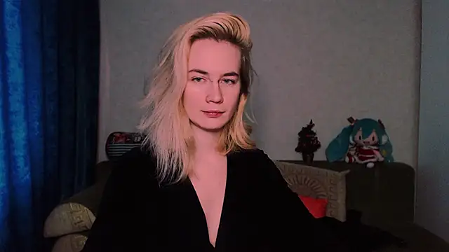 xxxcharismaaa online show from February 17, 2025, 6:53 am