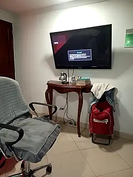 Snapshot of pinedasex777 chatting on October 4, 2025, 11:14 pm pinedasex777 online show from October 4, 2025, 11:14 pm