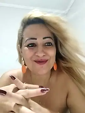 Snapshot of vivifernades chatting on December 18, 2024, 7:52 pm vivifernades online show from December 18, 2024, 7:52 pm