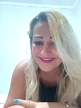 Snapshot of vivifernades chatting on November 13, 2025, 11:09 am vivifernades online show from November 13, 2025, 11:09 am